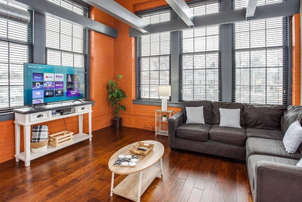 Centric Modern Loft W/ King Beds Rochester Exterior foto